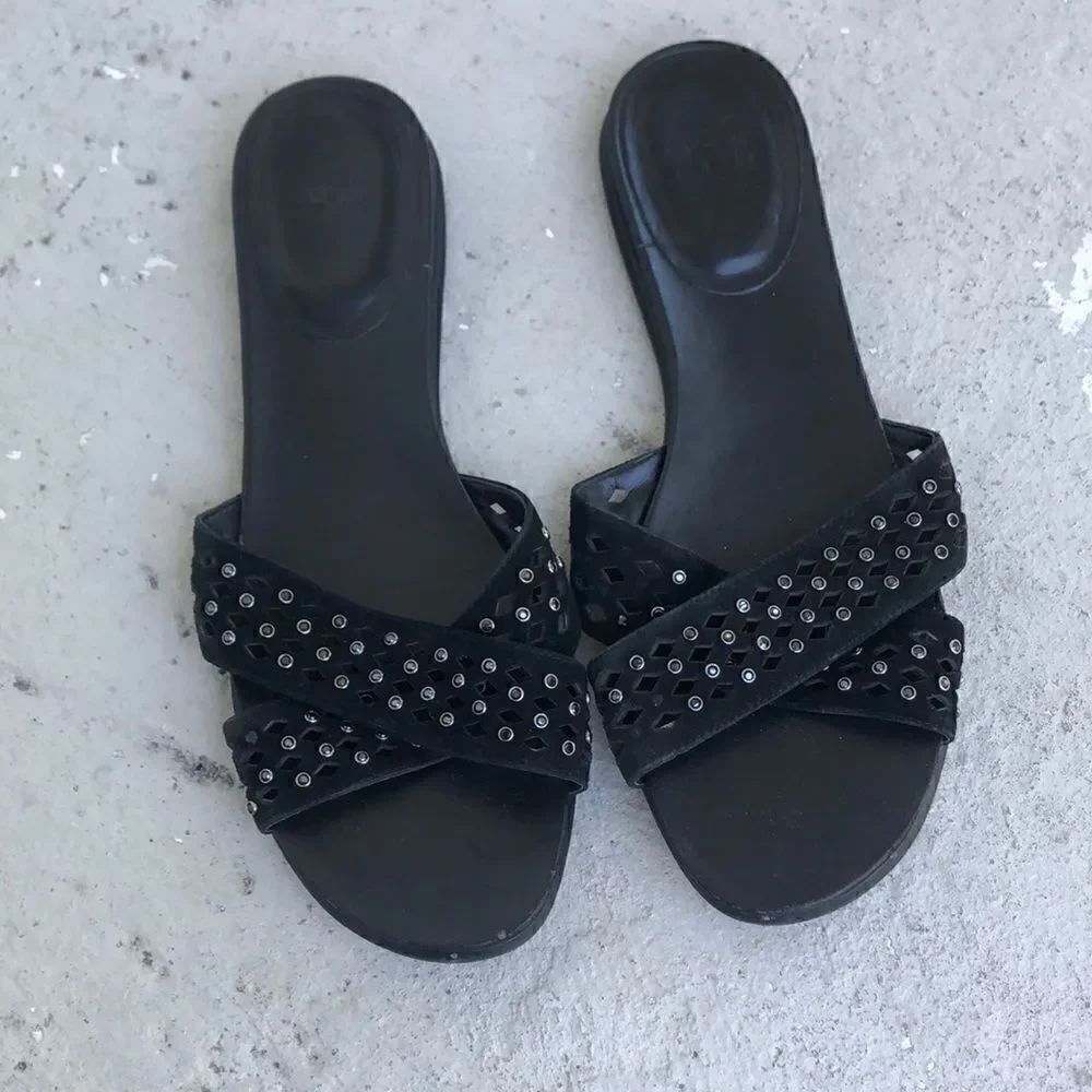 Vince Camuto slides